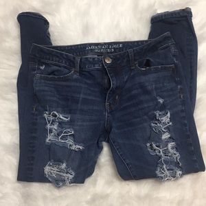 American Eagle Holy jeans